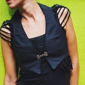 Jungle Gypsy Hang Vest Size M